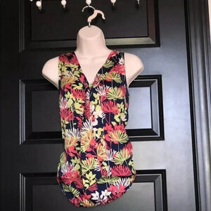 Banana Republic sleeveless top- small